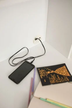 Almila Schreibtischaufsatz Lory mit 4 Fächern und USB