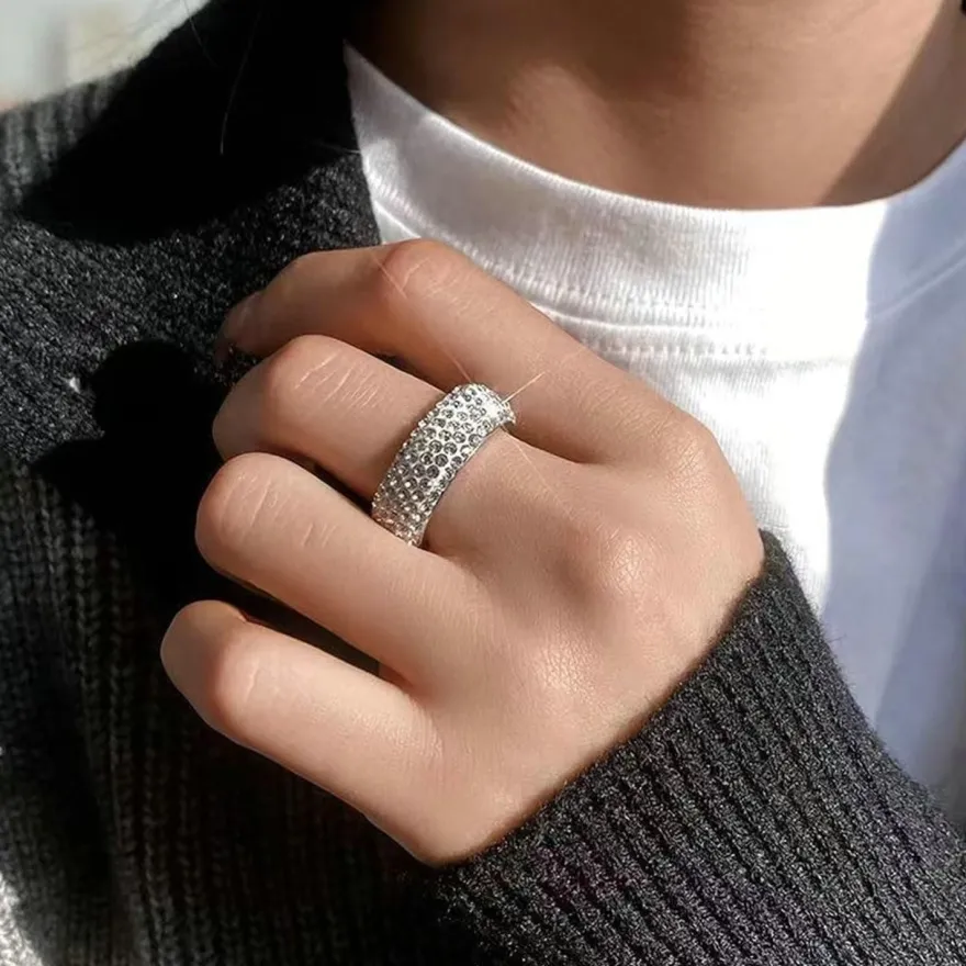 Ayoiow Edelstahl Ring Herren 8mm mit Zirkon Silber Ehering Größe 70