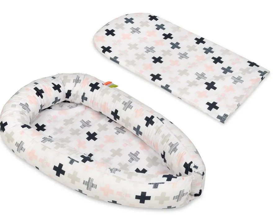 Babynest - Babynest - 0-8 Monate - 100% Baumwolle - 82x54cm - rosa Kreuze