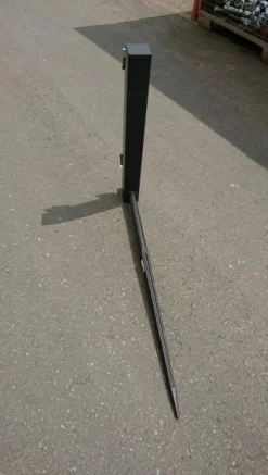 Ballenspieß Ballengabel Schwerlastzinken Großballenspieß Frontlader FEM 2 inkl. 80