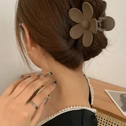 6 Blumen Haarspangen Acryl Große Klauen rutschfest matte Haarstyling-Zubehör