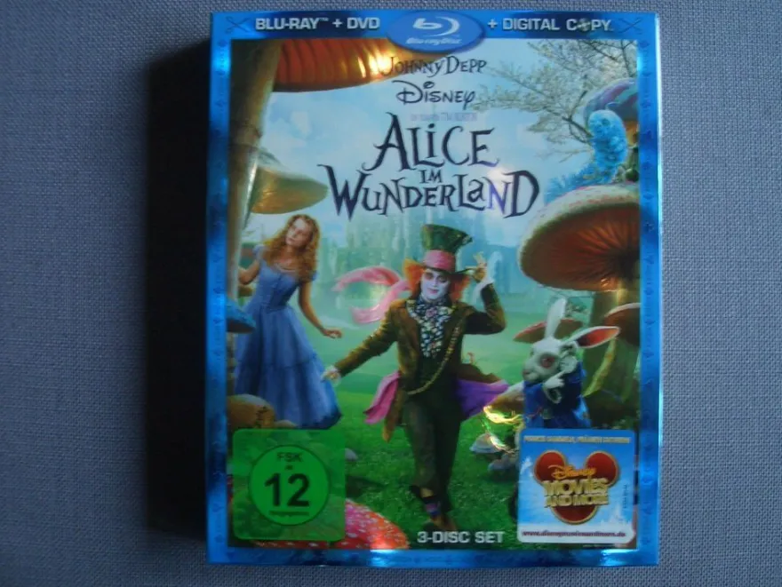 BluRay + DVD + Digital Copy - Alice im Wunderland