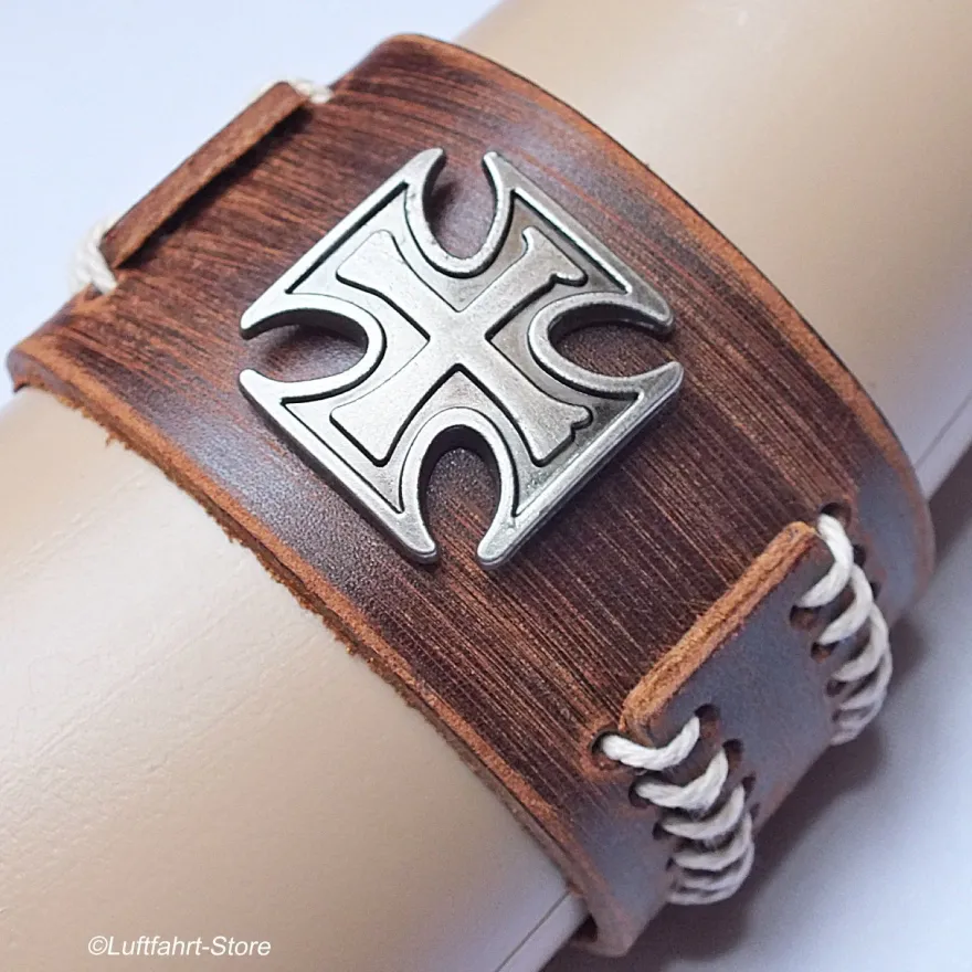 Breites Leder-Armband, Eisernes Kreuz, Biker, Vintage, Braun Art.-Nr. 90020