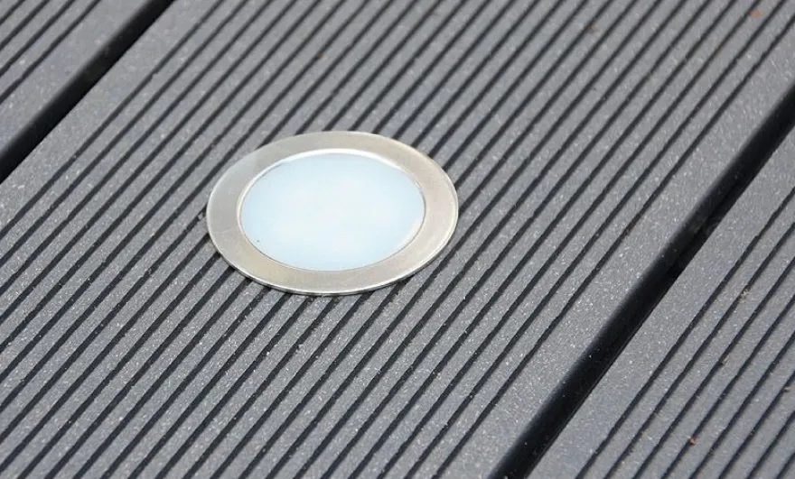 ChiliTec LED Einbauleuchte EBL Slim WW IP67, 9 LEDs, Alu matt, warmweiß, Ø55mm