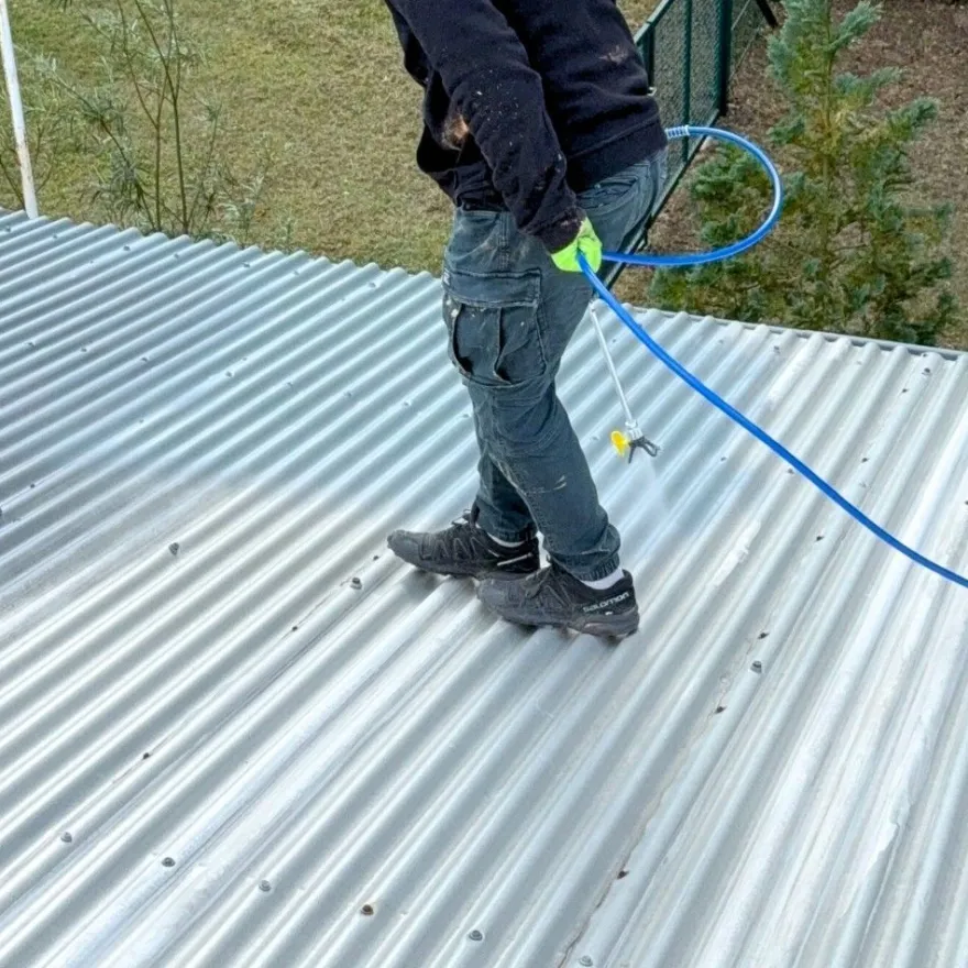 Dachfarbe Sockelfarbe Flexibler Dachlack UV-beständig Ziegelrot 4,0kg L+46