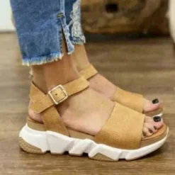 DE Damen Sommer Freizeit Plateau Offen Keilabsatz Schuhe Sandalen Knochelriemen