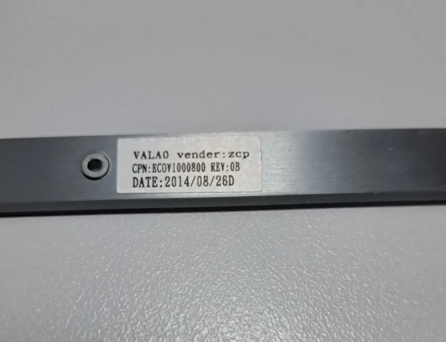 Dell Latitude E6540 Scharnier Abdeckung Streifen Verkleidung EC0V1000800