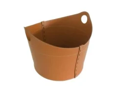 Designer Holzkorb Cadin Braun aus regeneriertem Leder mit Rollen