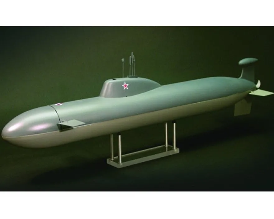Dumas Boats Akula U-Boot in 1:128 Bausatz Krick ds1246