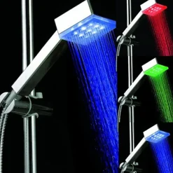 Duschbrause Brausekopf Duschkopf Dusche beleuchtet mit LED-Technik Farbwechsel