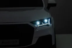 Elektro-Kinderauto Kinder Elektroauto Audi Q7 mit zwei Motoren+LED+FB+Audio