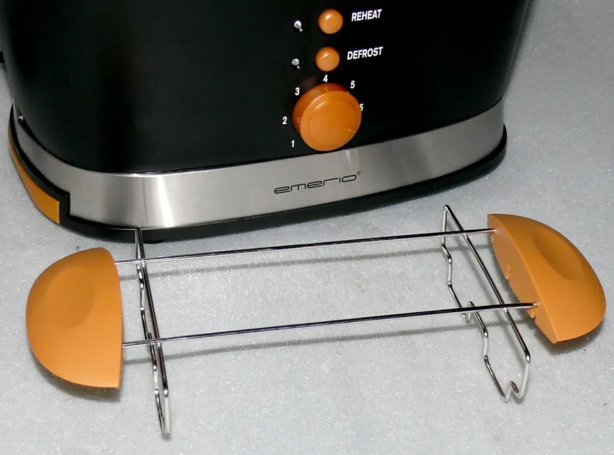 Emerio TO-108126.5 Toaster 820W Krümel Auftau Aufback Stopp Brotaufsatz BLK ORG