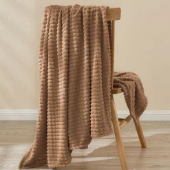EMME Kuscheldecke 200x230cm, Flauschige Fleecedecke mit 3D-Touch-Erlebnis, Braun