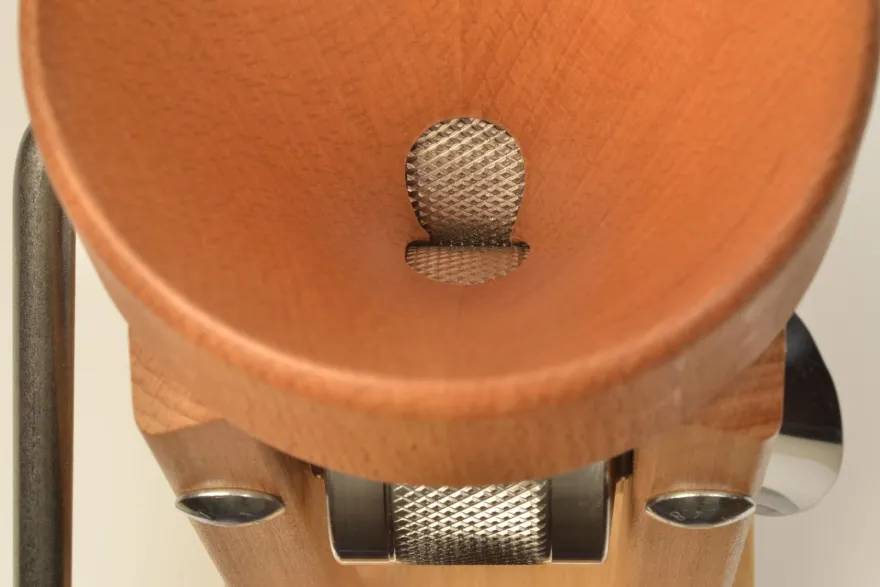 Eschenfelder Kornquetsche Tischmodell Holztrichter + Schraubzwinge + Kurbel + Bürste