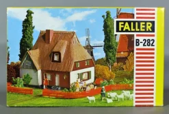 Faller H0 B-282 Friesisches Landhaus Haus mit Reetdach Küste 50er/60er Jahre NEU OV