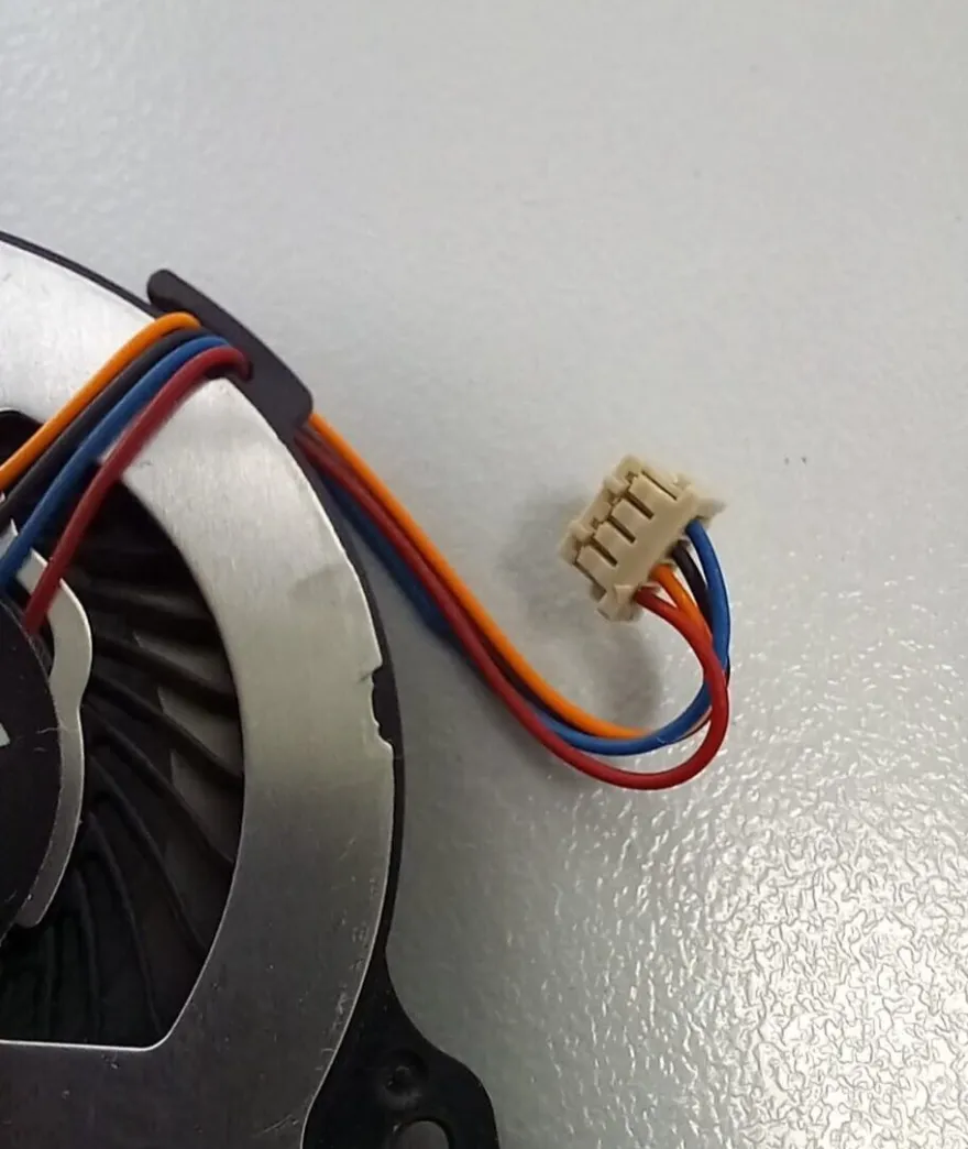 Fujitsu LifeBook U7411 Lüfter Kühler Fan Ventilator CPU