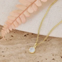 GLIZZ Schmuck Anhänger Gold 333 Lab Grown Diamant 0,25 ct + vergoldete Kette GL1455