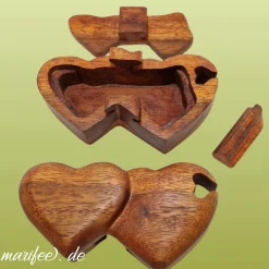Holzbox Herzen aus Hartholz, mit Geheimfach, Schmuckdose Art.-Nr. 12455