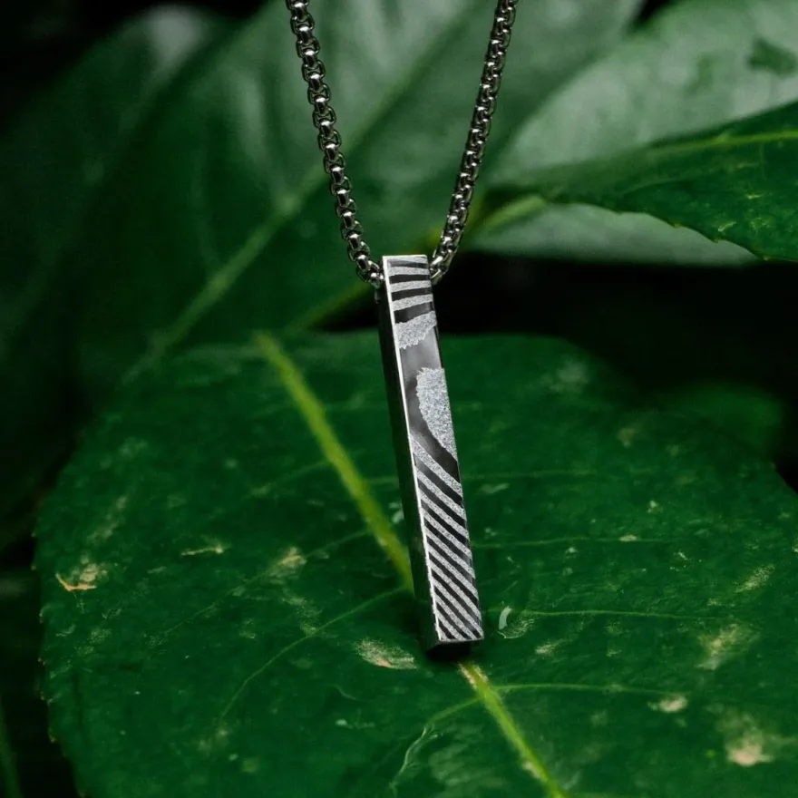 Holzkern Schmuck Herren-Halskette Edelstahl Campania Sodalith/Damast