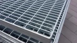 Industrie Gitterrost 1000x800 MW 30/10 Tragstab 30/2 mm rutschhemmend