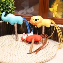Interaktiver Katzenteaser Stick Katze Kauen Plüschtiere Spielzeug