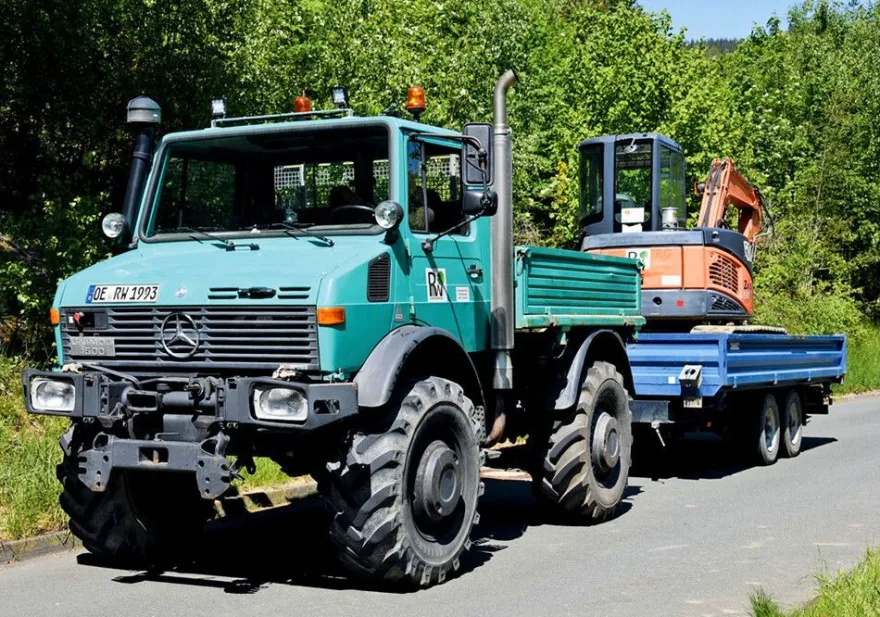 Jahrbuch 2022 – Unimog & MB-trac