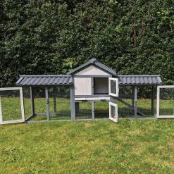 Kaninchenstall Picasso grau weiss mit PVC Welldach