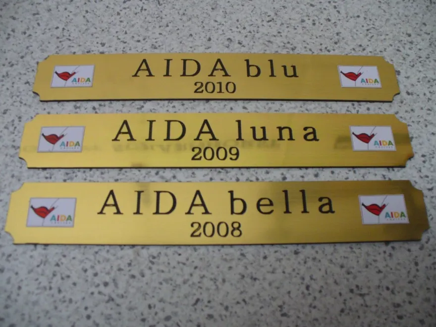 Kleines Namensschild für Modellständer - AIDA blu