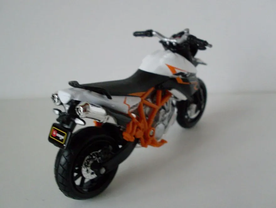 KTM 990 Supermoto R, Bburago Motocross Motorrad Modell 1:18