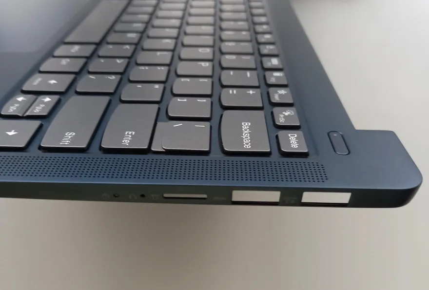 Lenovo IdeaPad Slim 5 14IAH8 Handauflage Tastatur QWERTY AM3XW000811