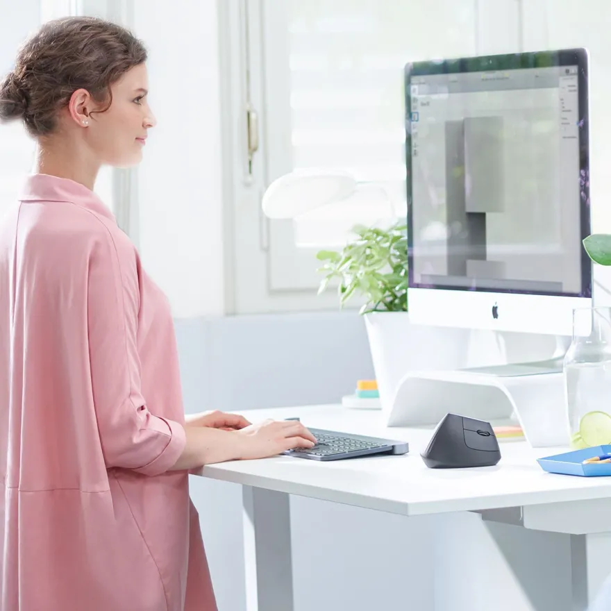 Logitech MX Vertical Wireless Maus schwarz