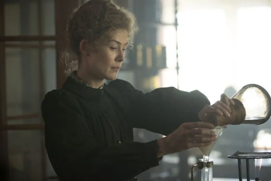 Marie Curie - Elemente des Lebens (Blu-ray) - PLAION GmbH - (Blu-ray Video / Drama)