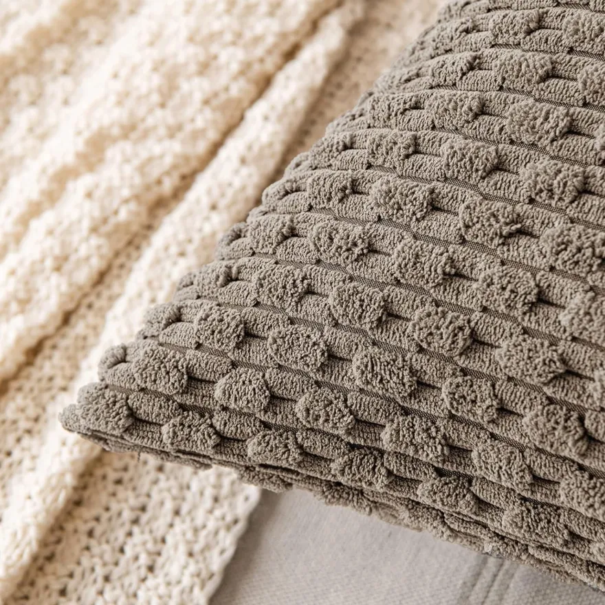 MIULEE Kordsamt Kissenbezug 2er Set 45x45 cm Braun, Dekorative Kissenhülle für