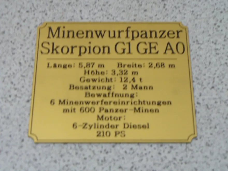 Namensschild für Modellständer oder Diorama - Minenwurfpanzer Skorpion G1GE A0