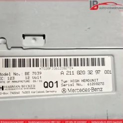 Navigationssystem Display Radio A2118203297 BE7039 Mercedes E-KLASSE S211 E280