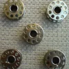 Nähmaschine Zubehör 5 X Spulen Metal Farbe: Silber wie neu