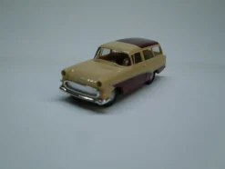 Opel Rekord PI CarAVan, beige/ weinrot, H0 Modell 1:87, Brekina 20049