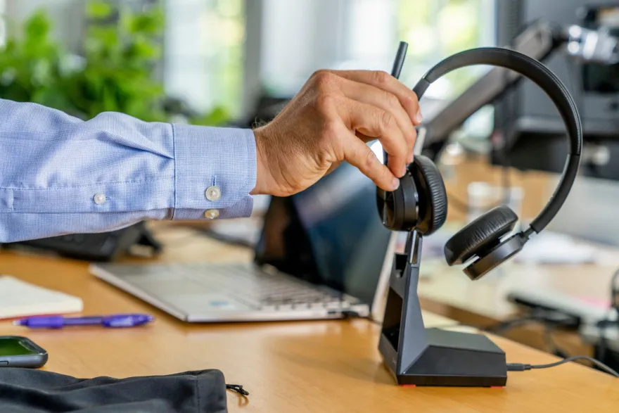 Poly BT Headset Voyager 4320 UC Stereo USB-A