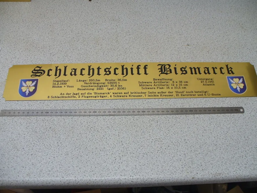 Riesiges Namensschild für Modellständer - Schlachtschiff Scharnhorst