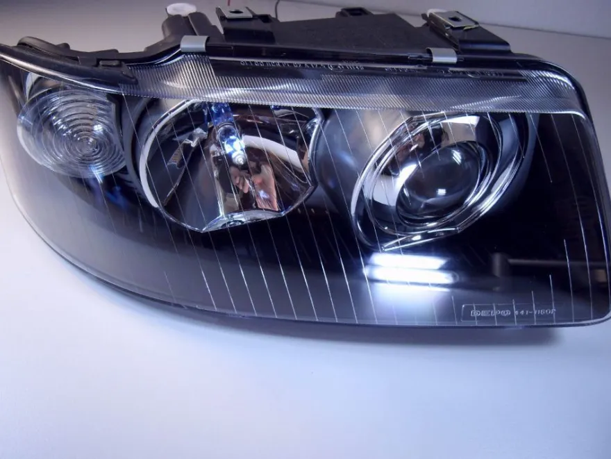 Scheinwerfer Audi A3 8L Xenon Optik Linse ab Bj.2001-2003 Schwarz E. Prüfzeichen