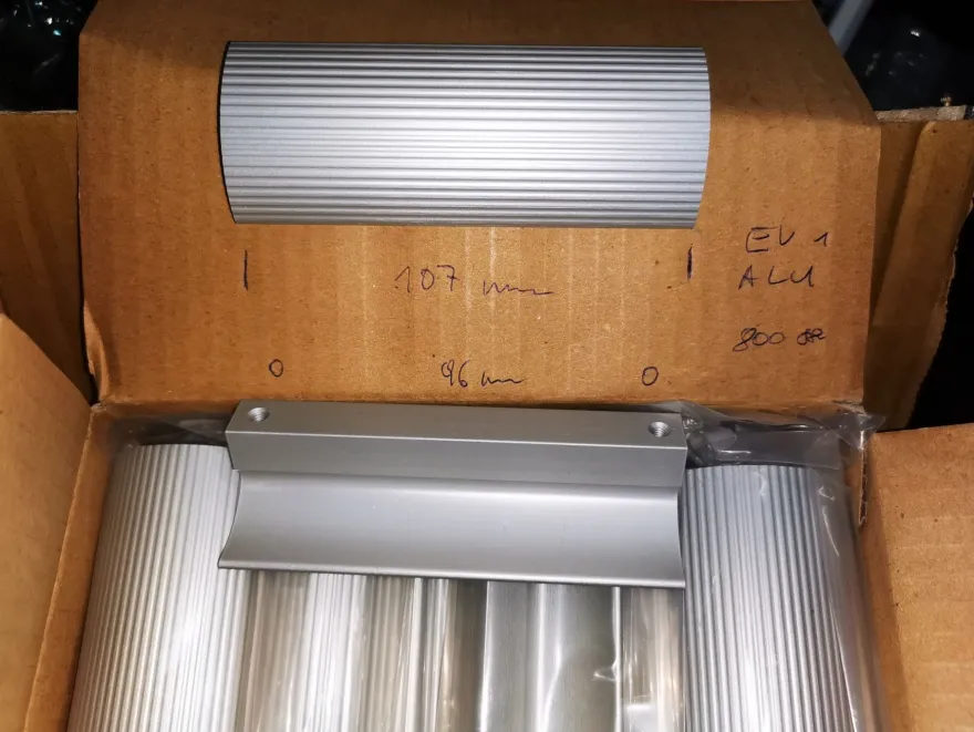 Secotec Möbelgriff 107 mm Schrankgriff Alu Eloxiert EV1 2 Stück