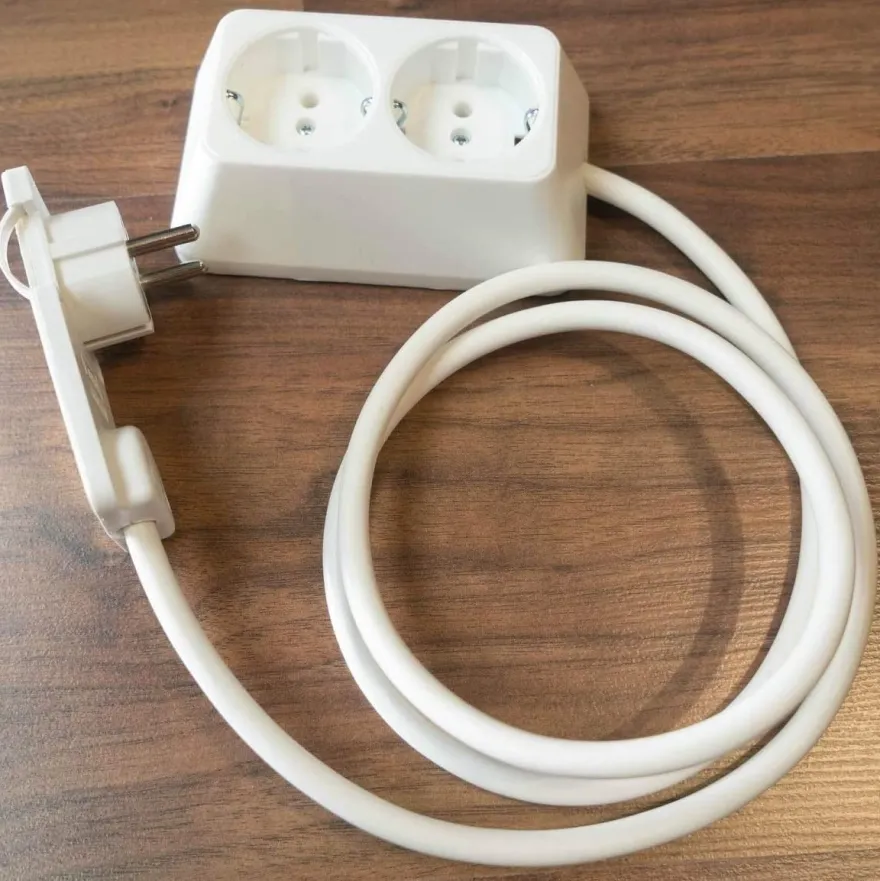 Steckdose mit 2er 1m Mehrfachsteckdose Multistecker Möbel hinter Flachstecker