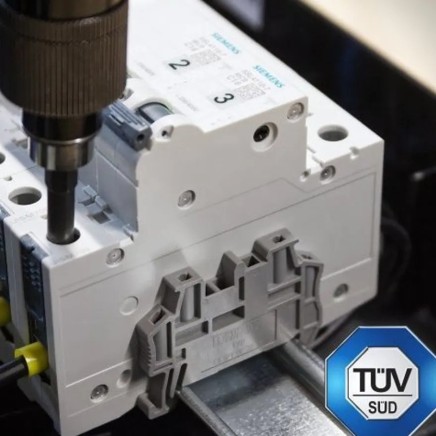 Stromverteiler pTD-S/ FI 32A 16A 4x230V Siemens und Mennekes Doktorvolt 4845