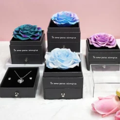 Sunia Ewige Rose Konservierte Blumen mit Herz Halskette Geschenk für Frauen