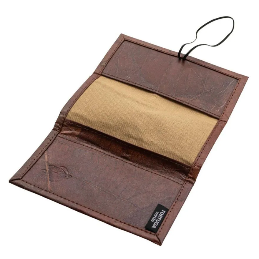 Tortuga Verde Tabakbeutel / Drehtasche aus Teakblättern braun