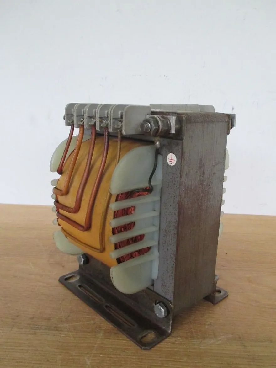 Transformator G0225BT1 Trafo pri. 200/220/380/415 V sek. 18/105 V T9/1030