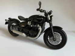 Triumph Bonneville Bobber schwarz, Welly Motorrad Modell 1:12