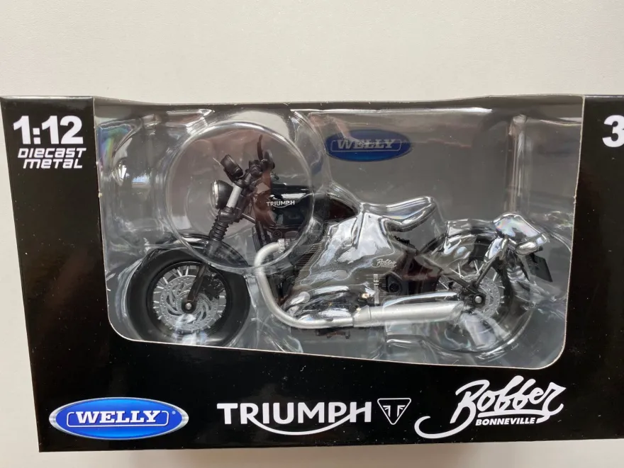 Triumph Bonneville Bobber schwarz, Welly Motorrad Modell 1:12