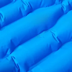 vidaXL Selbstaufblasende Isomatte mit Kissen Blau