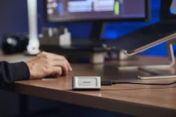 XS2000 Portable SSD 2 TB, Externe SSD silber/schwarz, USB-C 3.2 Gen 2x2 (20 Gbit/s)